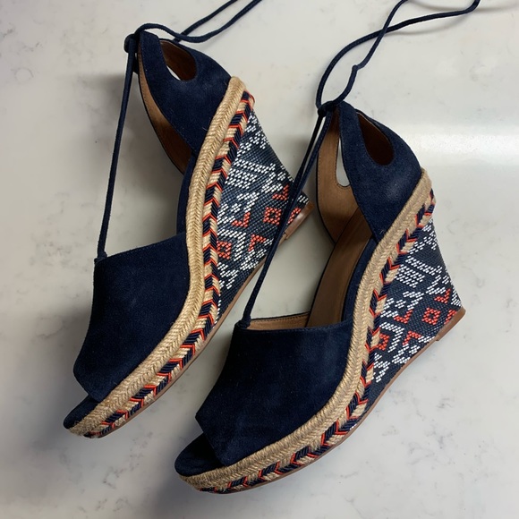 cabi Isla Wedge Sandal #6001 - Picture 3 of 5